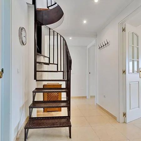 Lovely Penthouse In Pacos Appartamento