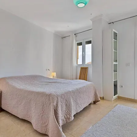 Lovely Penthouse In Pacos Apartament *